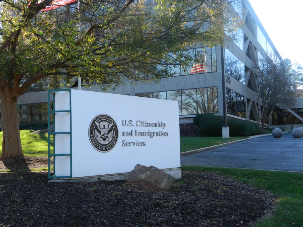 Oficina del Servicio de Ciudadania e Inmigracion de Estados Unidos