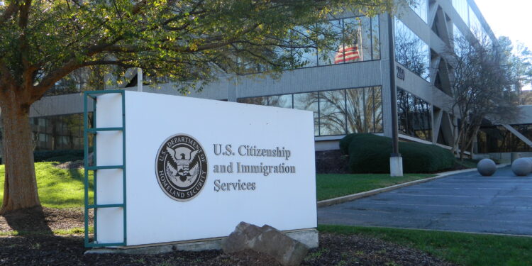 Oficina del Servicio de Ciudadania e Inmigracion de Estados Unidos
